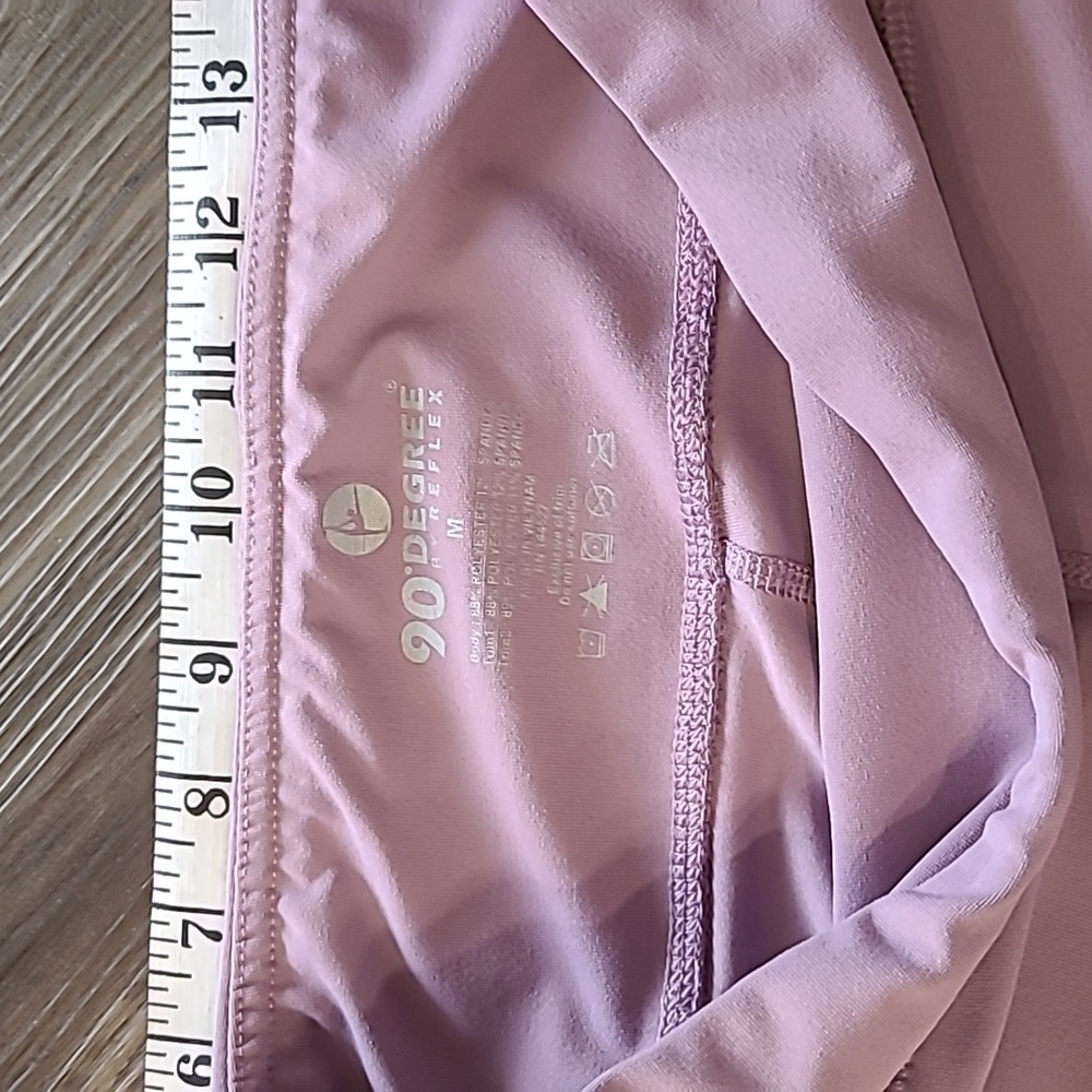 Medium Capri - Picture 2 of 2